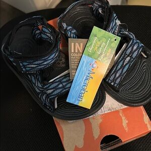 Blue and Black Strappy Sandals TEVA kids hurricane boards size 10